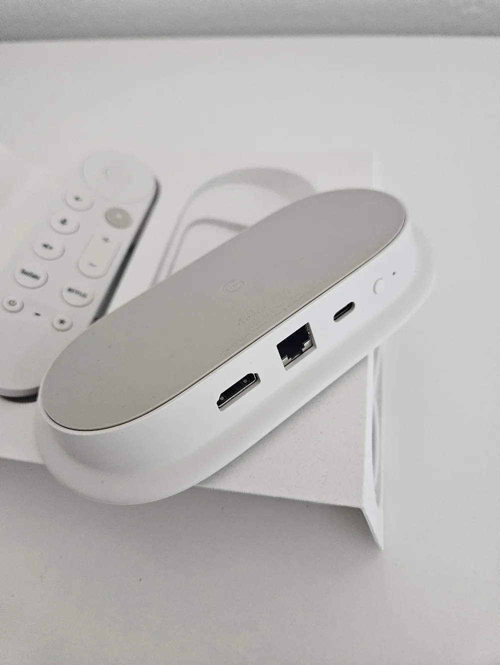 Google | TV Streamer 4K HDR Fast Streaming Device 32 GB Porcelain White Media